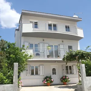 Apartament Karić, Trogir